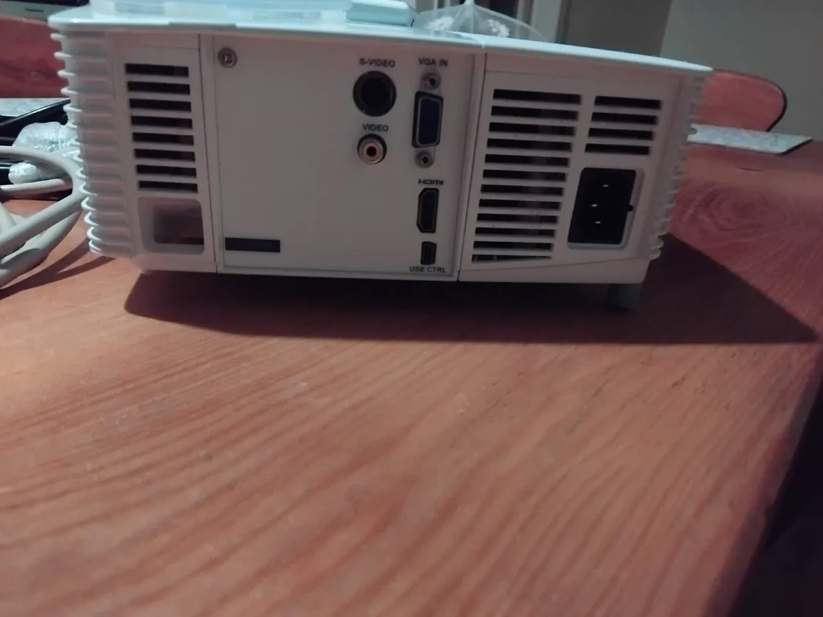 Acer X133PWH - Image 2