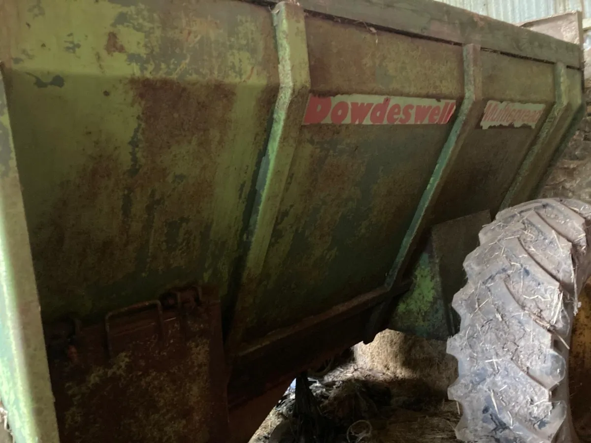 Dowdeswell muck spreader - Image 1