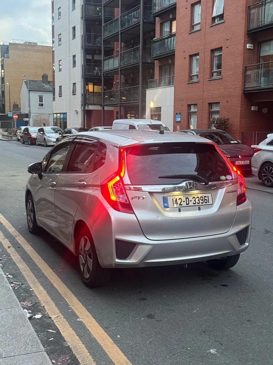2014 (Oct) Honda Fit Hybrid Automatic - Image 3