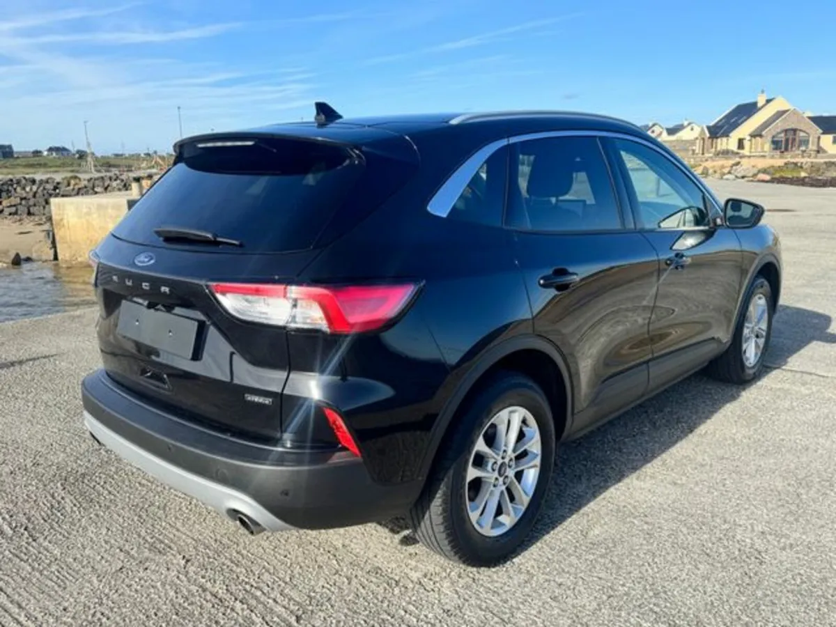 Ford Kuga Titanium 2.5phev225 S6.2 CT 4D - Image 3