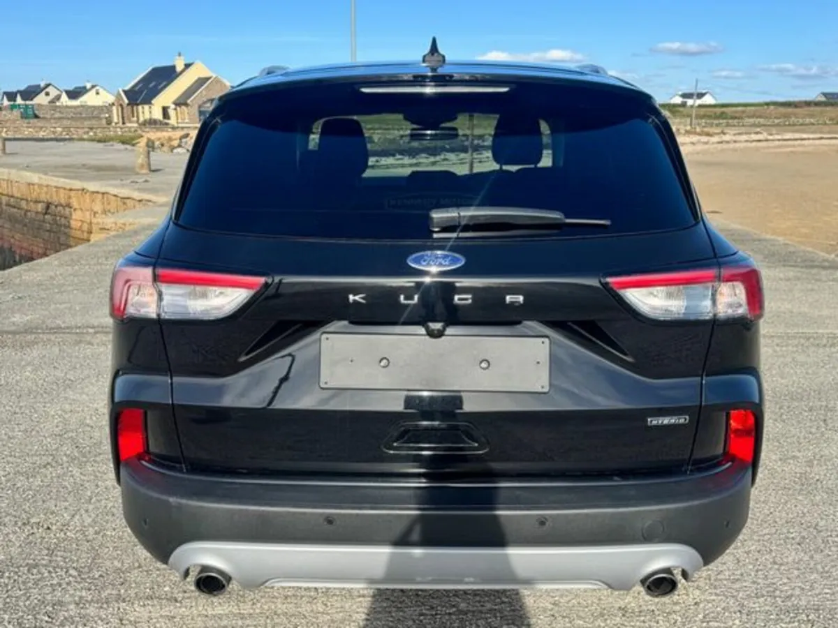 Ford Kuga Titanium 2.5phev225 S6.2 CT 4D - Image 4