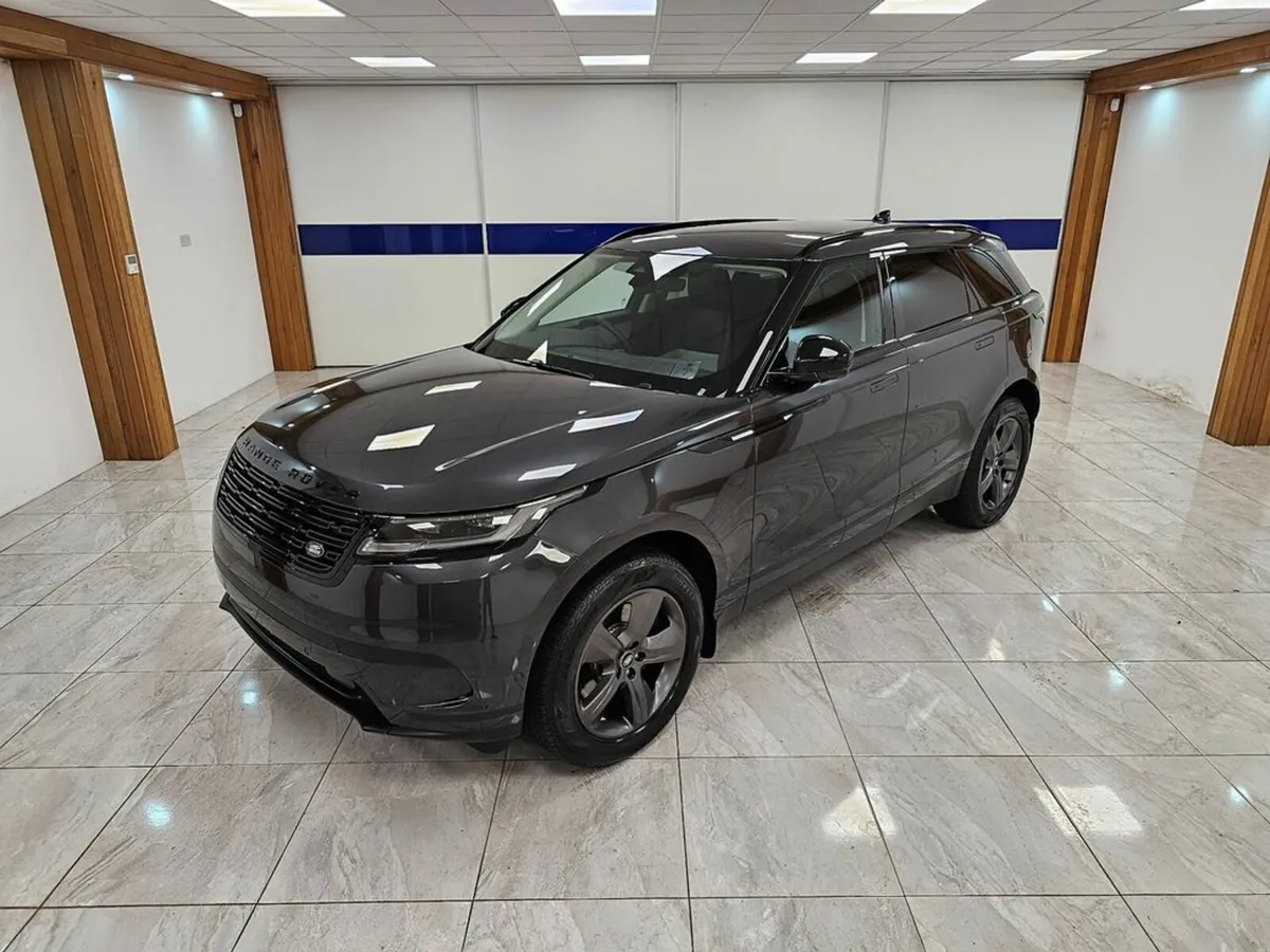 Land Rover Range Rover Velar STUNNING COLOUR COMBO - Image 3