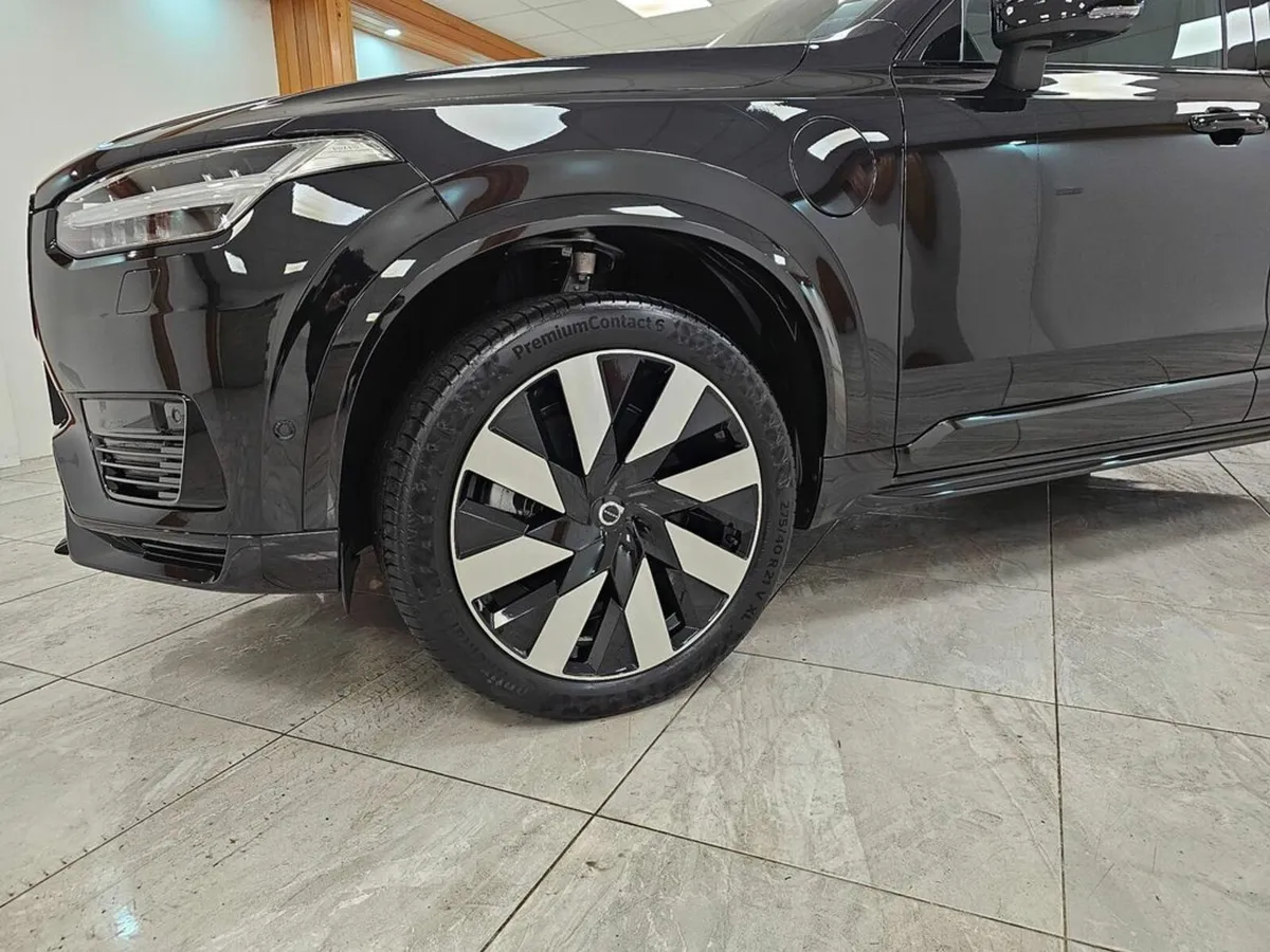Volvo XC90 21"ALLOY // PLUS MODEL - Image 4