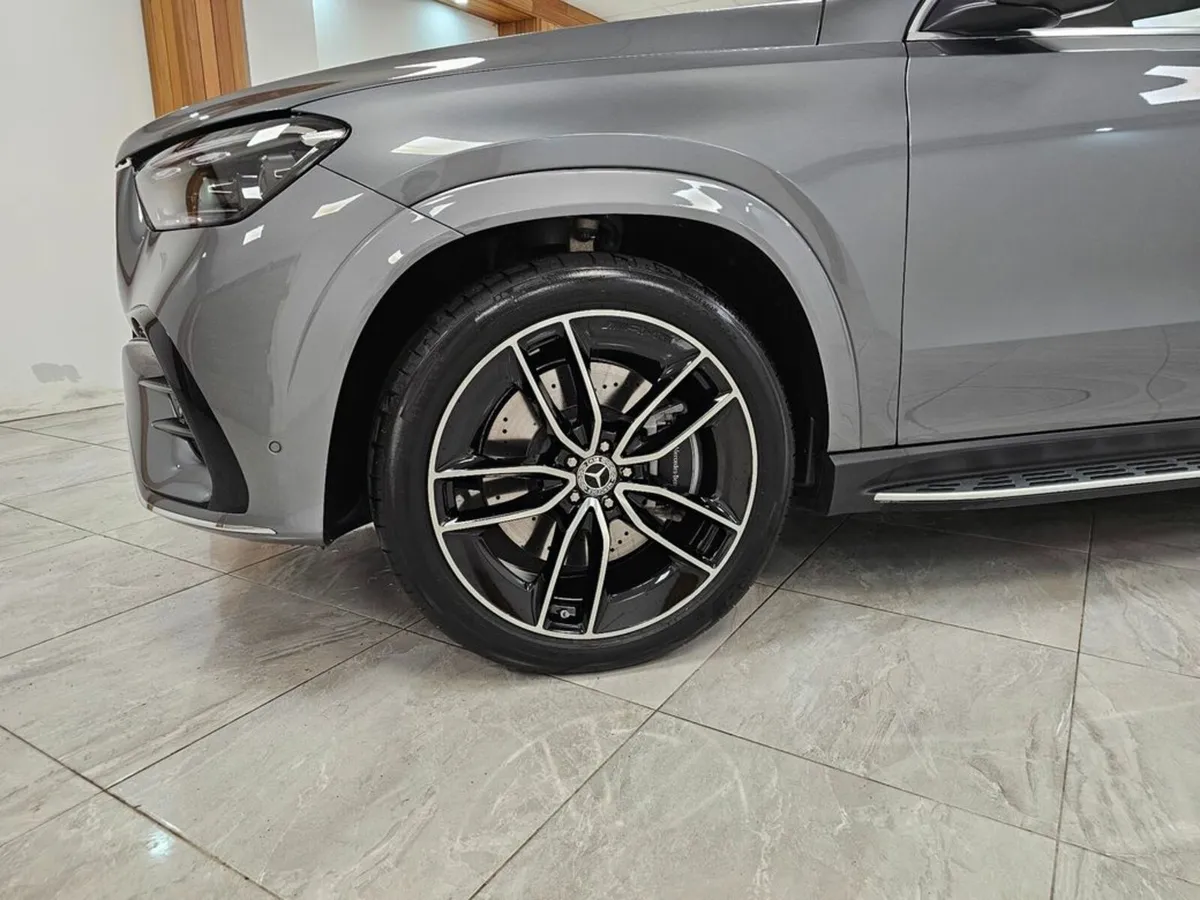 Mercedes-Benz GLE COUPE MODEL ! - Image 4