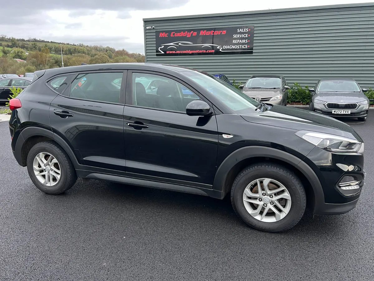 2018 (182) Hyundai Tucson S Blue Drive 1.7 CRDI - Image 1