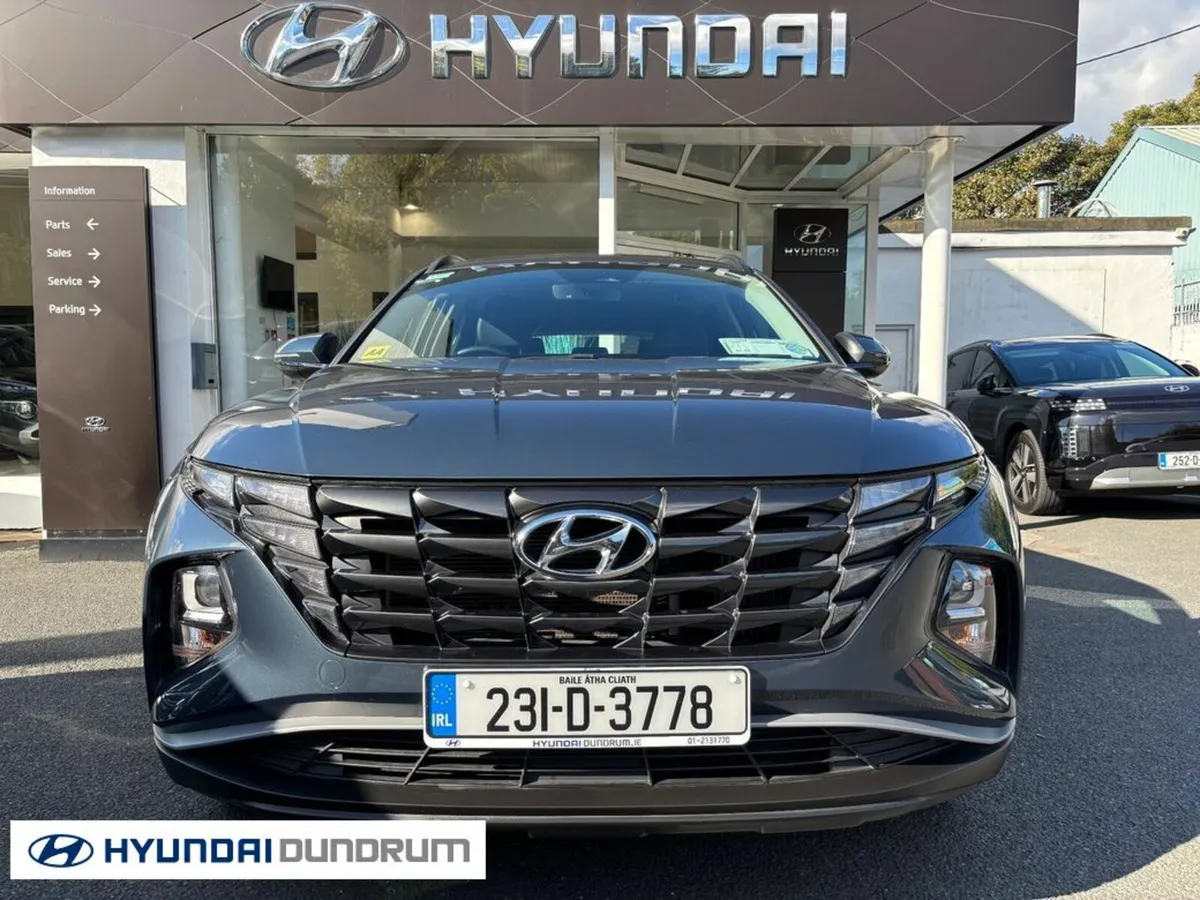 Hyundai Tucson Executive 5DR - Image 2
