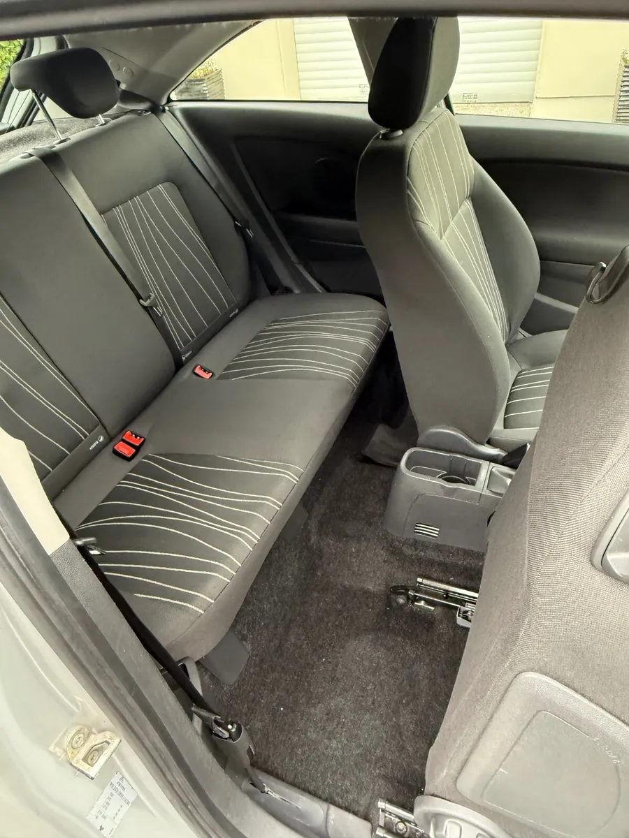 Opel Corsa 2010 - Image 3