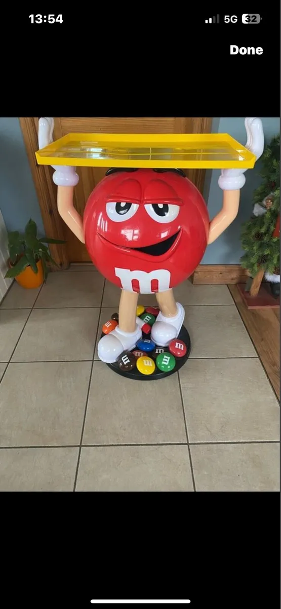 M&m table - Image 1