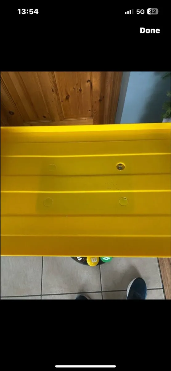 M&m table - Image 3