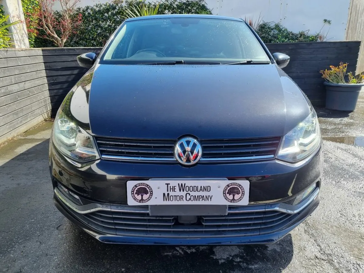 Volkswagen Polo 1.2 TSI AUTO / COMFORTLINE / TAX € - Image 4