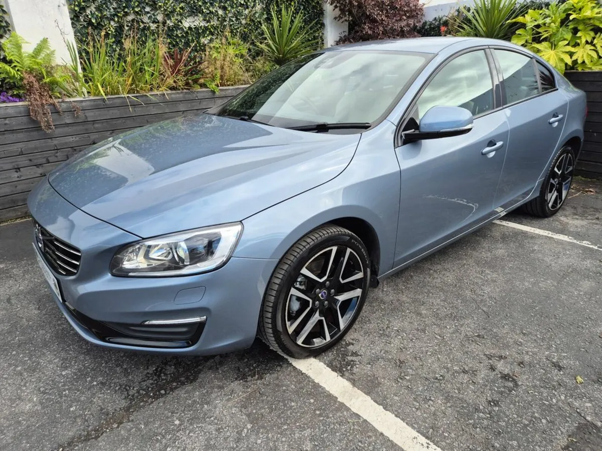 Volvo S60 2.0 D4 AUTO / DYNAMIC EDITION WITH LEATH - Image 3