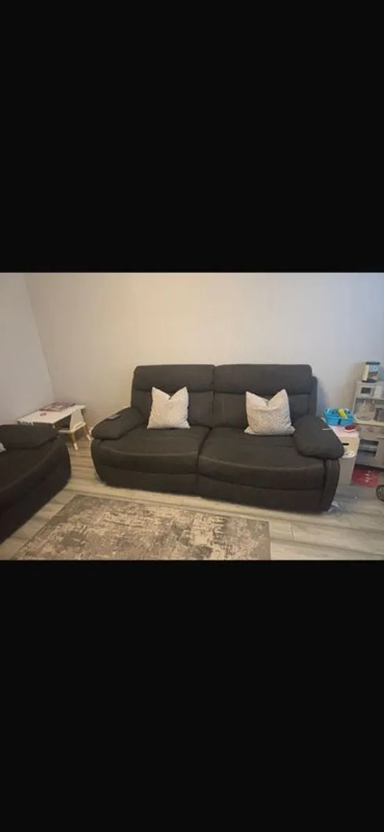 Hardy 2 & 3 Seater USB Power Recline Sofa - Image 3