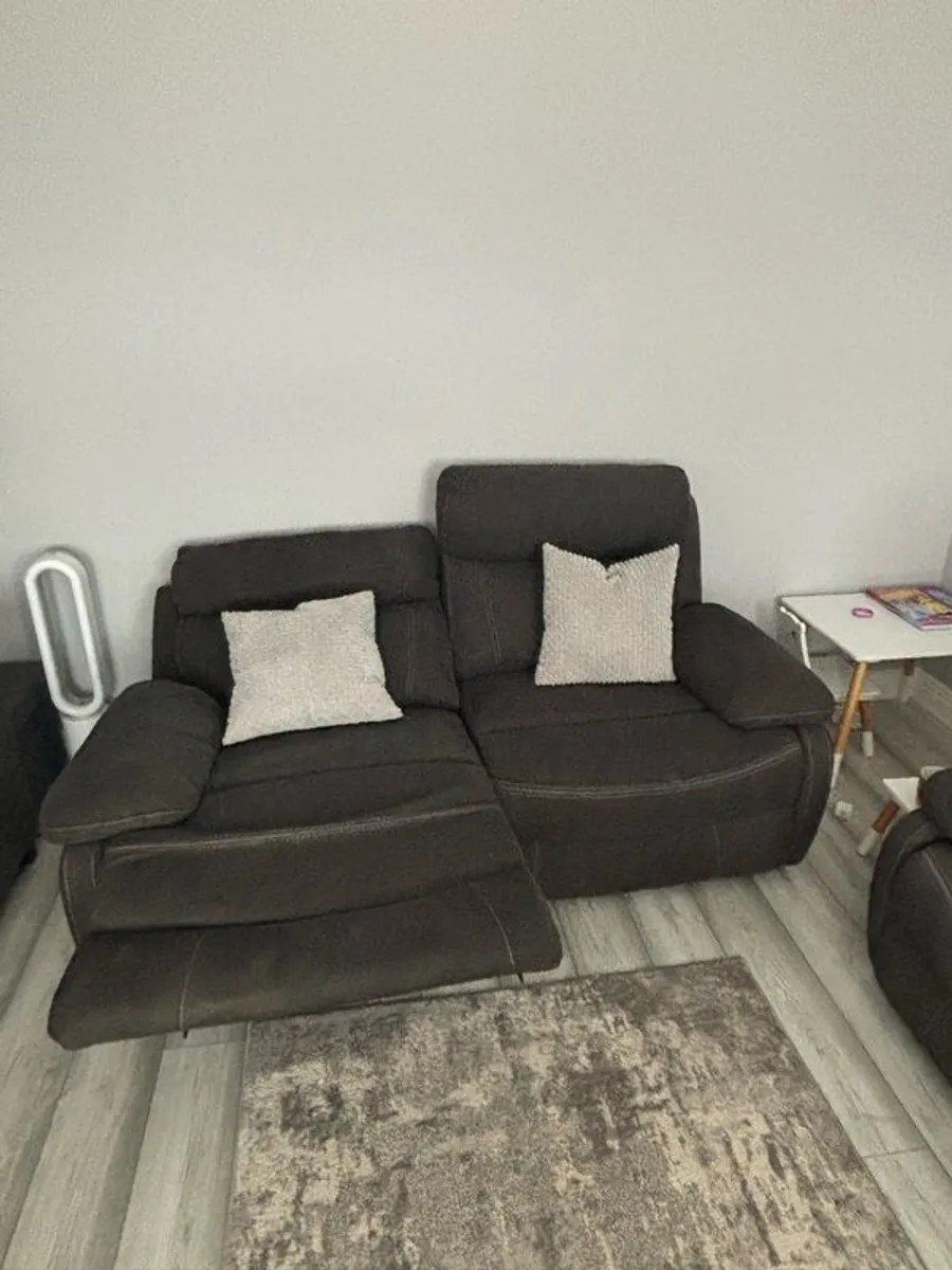 Hardy 2 & 3 Seater USB Power Recline Sofa - Image 4