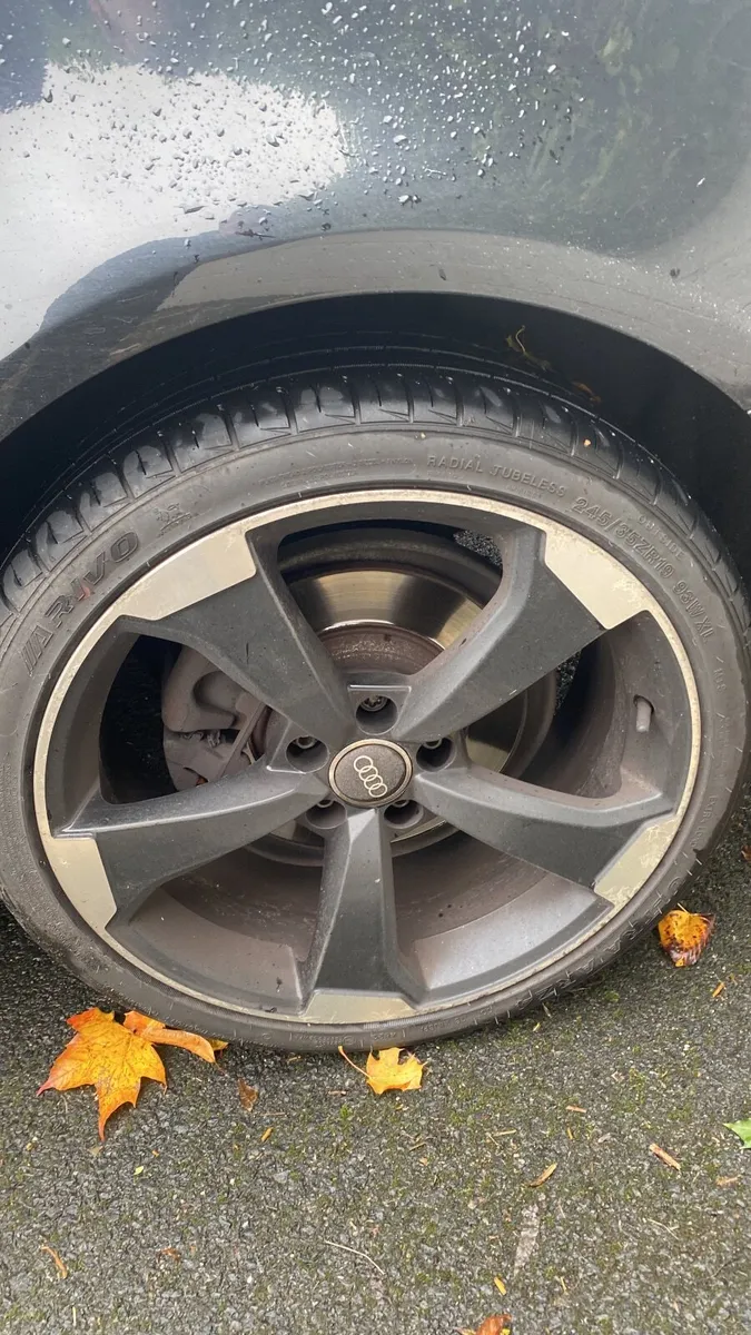 Audi A4 2015 - Image 3