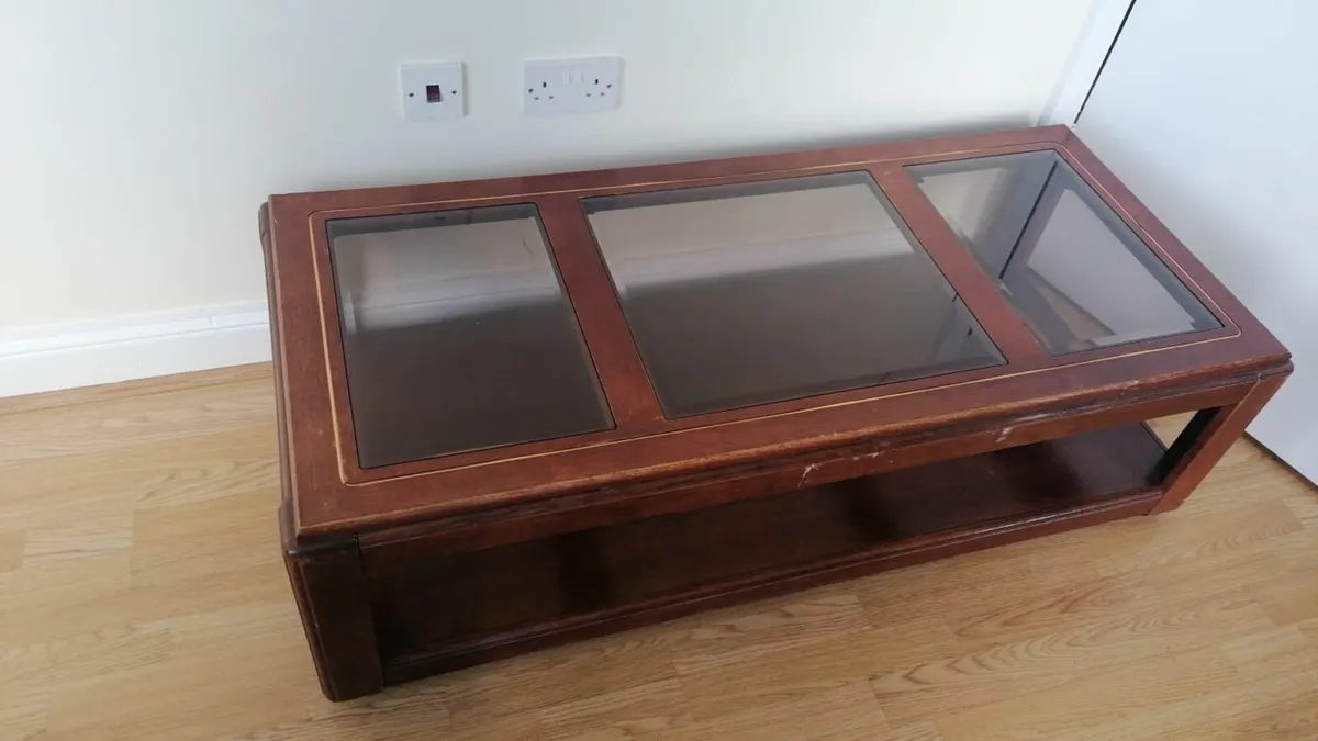 Low table - Image 1