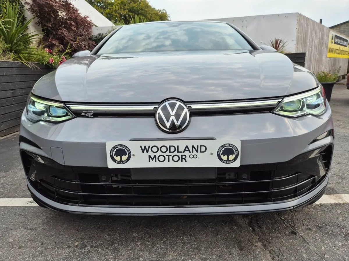 Volkswagen Golf 1.5 eTSI / AUTO / R-LINE TOP SPEC - Image 4