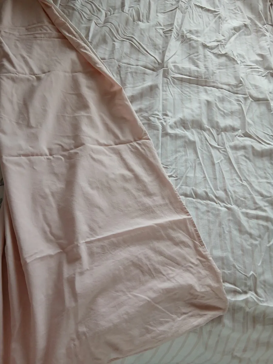 Double bed duvet cover and 2 pillowcase covers - Image 3