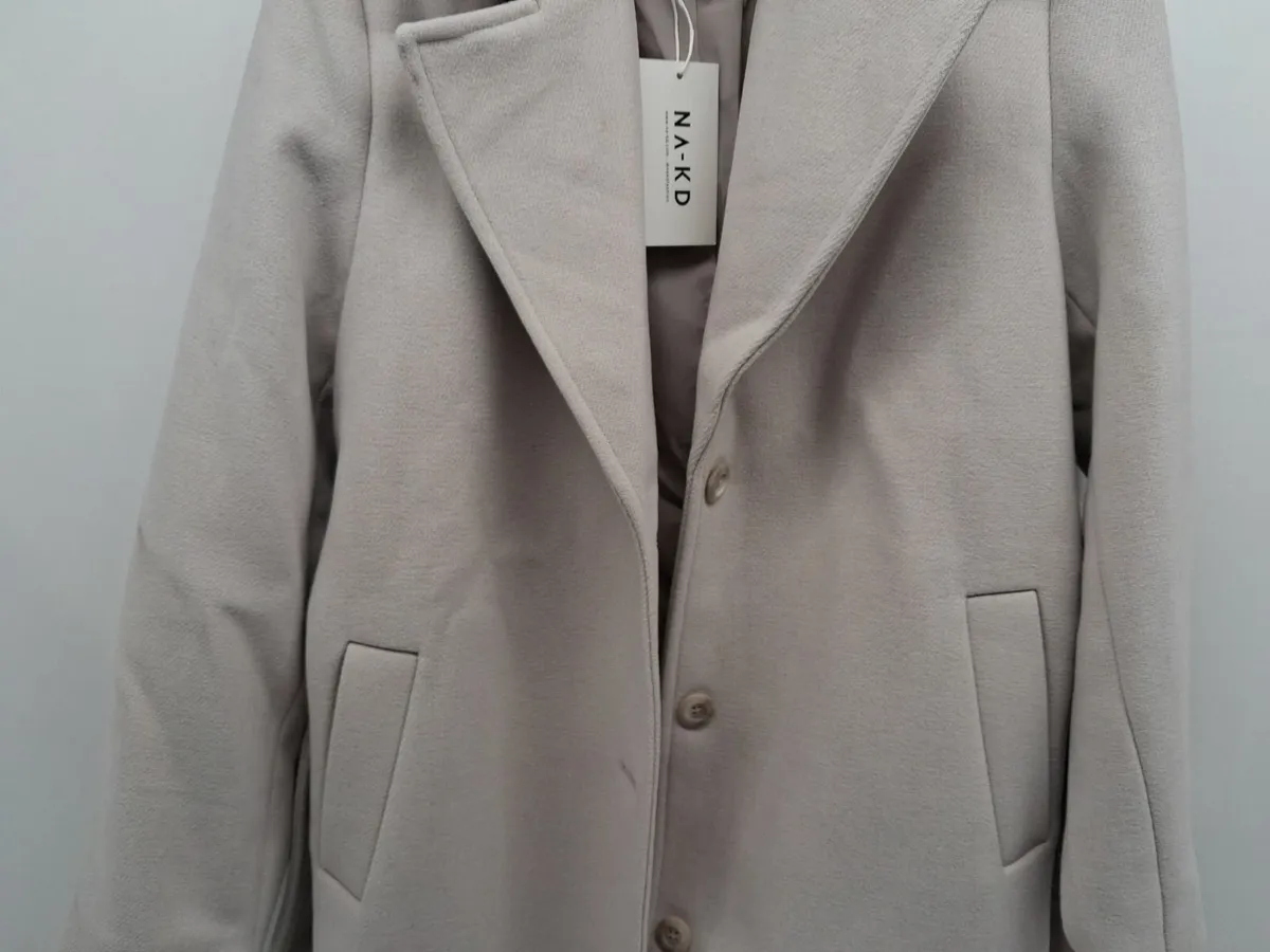 Online Auction Of A NA-KD Oversized Coat & More! - Image 2