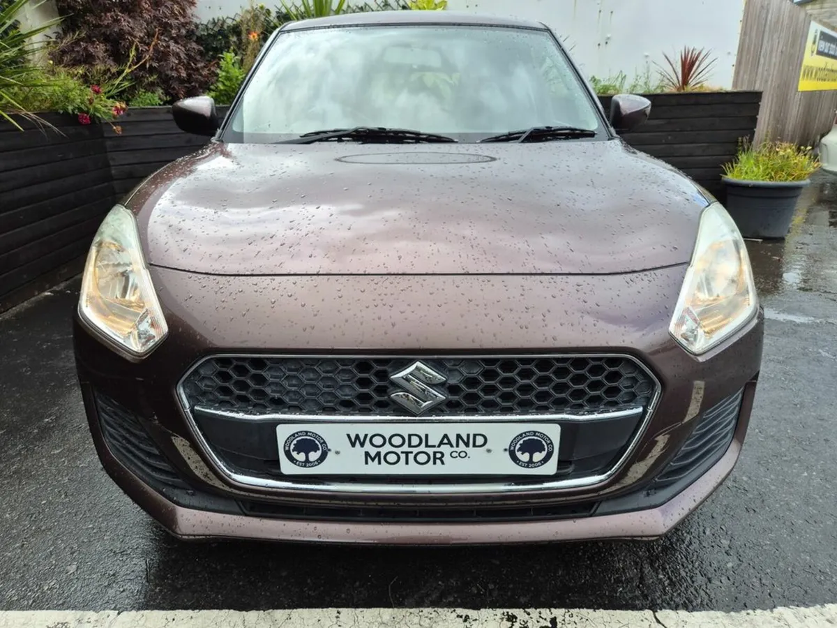 Suzuki Swift 1.25 PETROL AUTO / LOW MILEAGE / TAX - Image 4