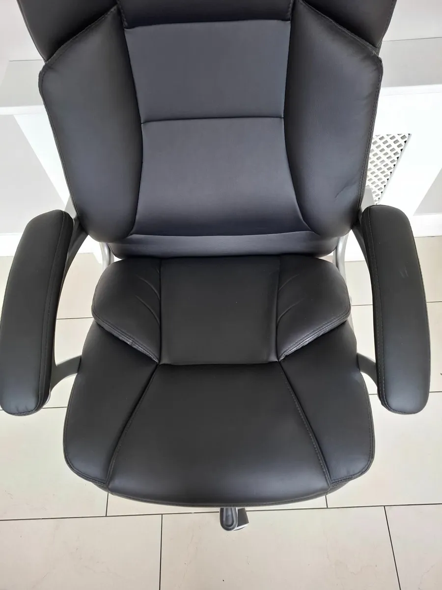 Office/desk chair - Image 3