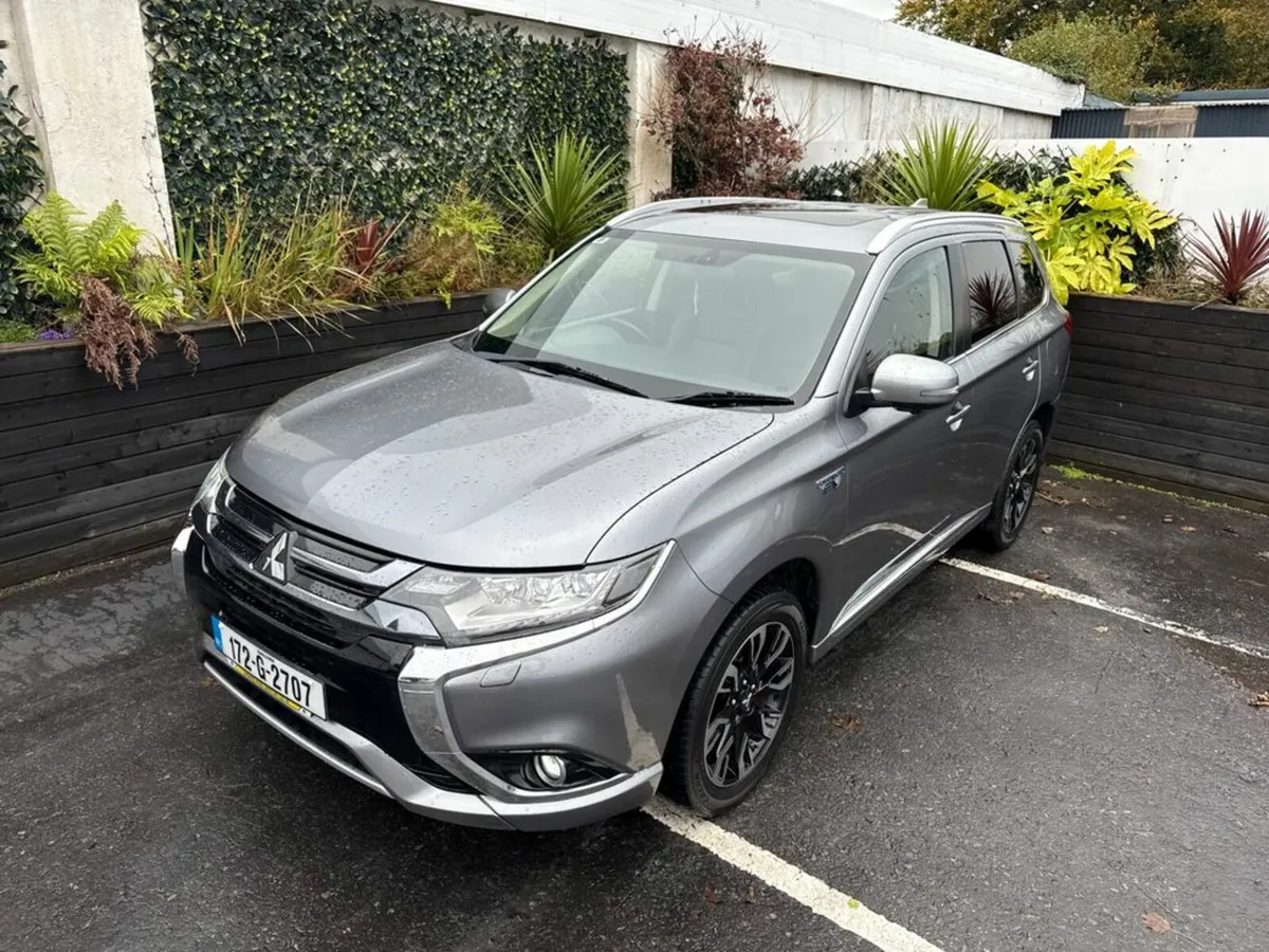 Mitsubishi Outlander 2.0 PHEV HYBRID / GX4H HIGH S - Image 2