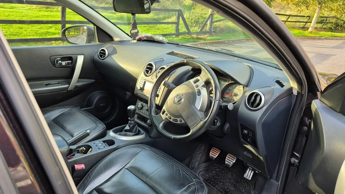 Nissan Qashqai+2 1.5 diesel 2010 - Image 4