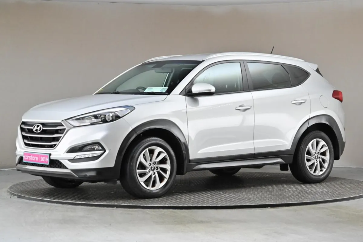 Hyundai Tucson 1.7 D Comfort Plus 6spd  rear Park - Image 4