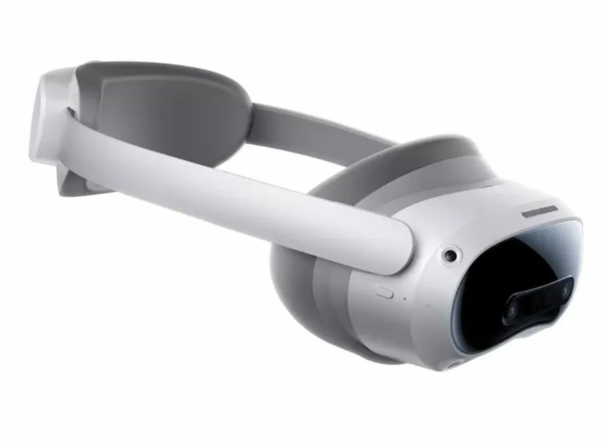 PICO 4 ULTRA VR Headset - Image 2