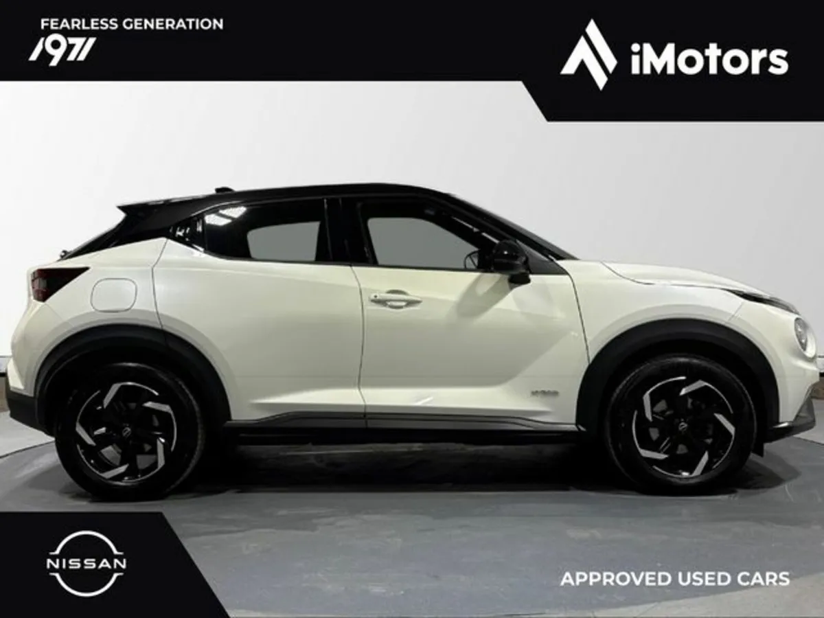 Nissan Juke 1 6 HYB SV Premium 2 tone black roof - Image 2