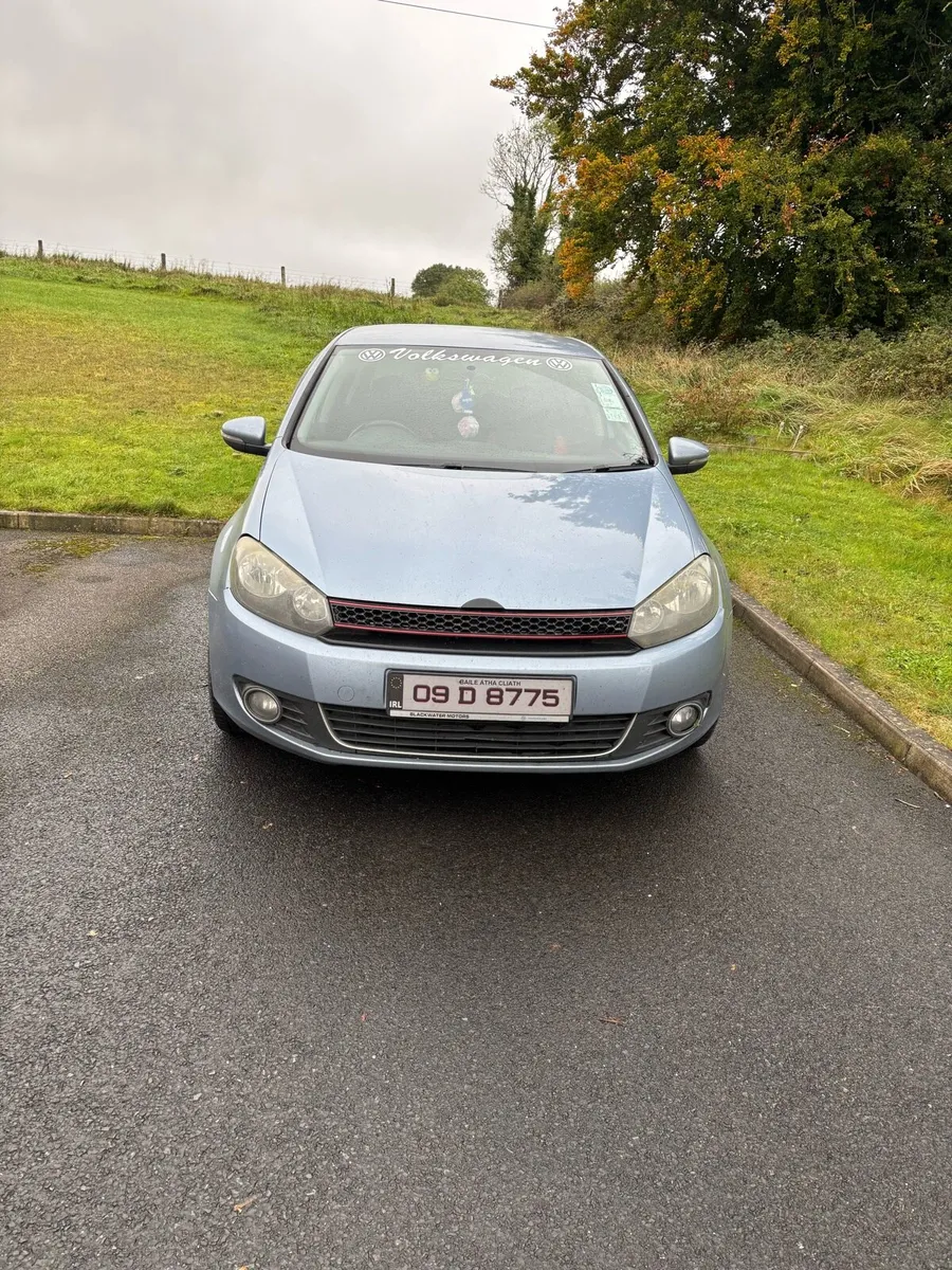 09 Volkswagen golf 2 litre - Image 1
