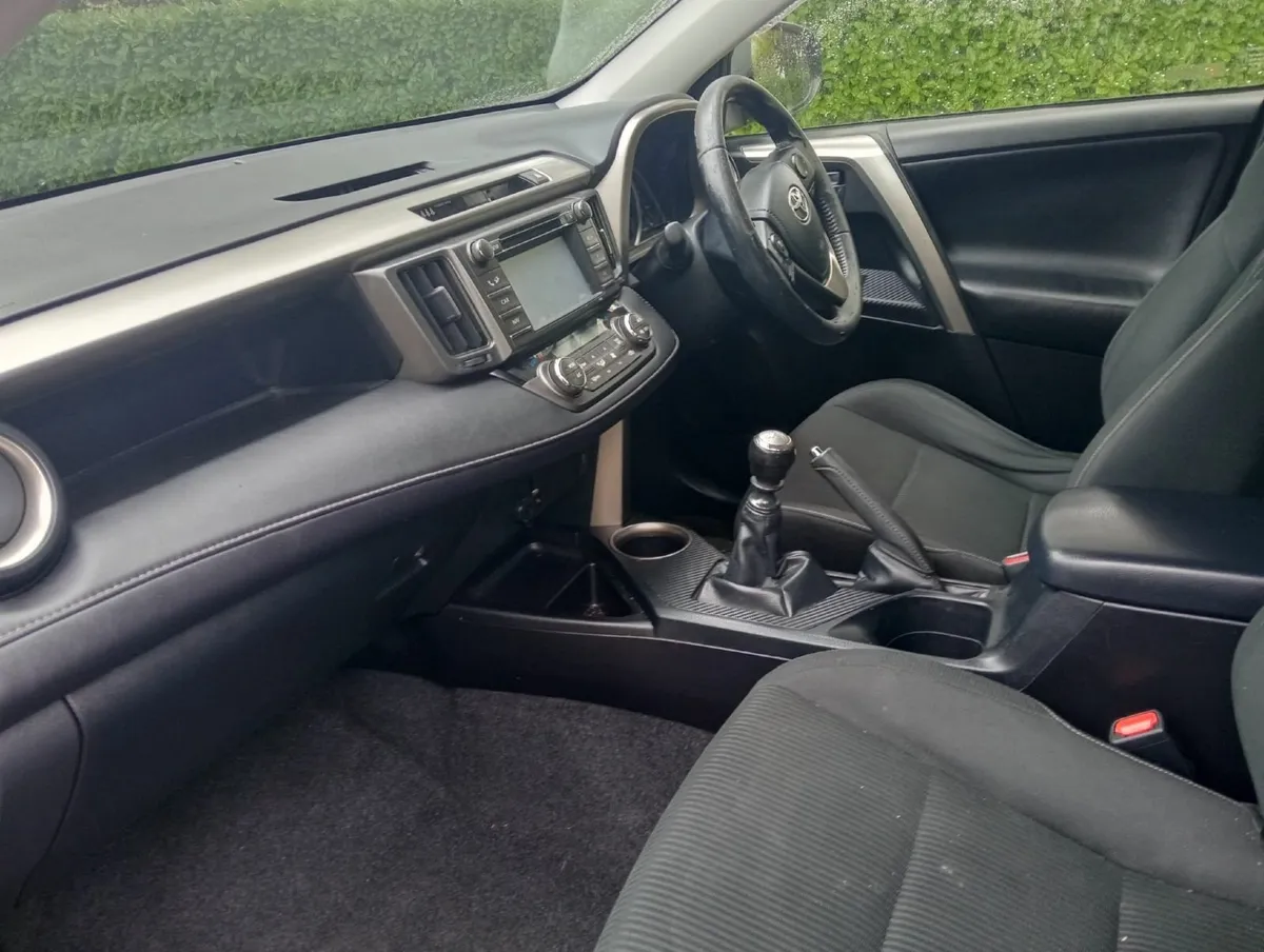 2014 Toyota RAV4 jeep nct 02/26 low km low km - Image 4