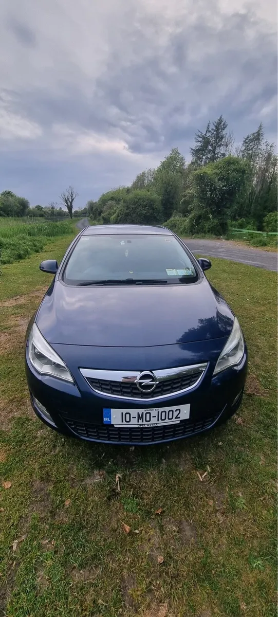 Opel Astra LOW MILLAGE - Image 1
