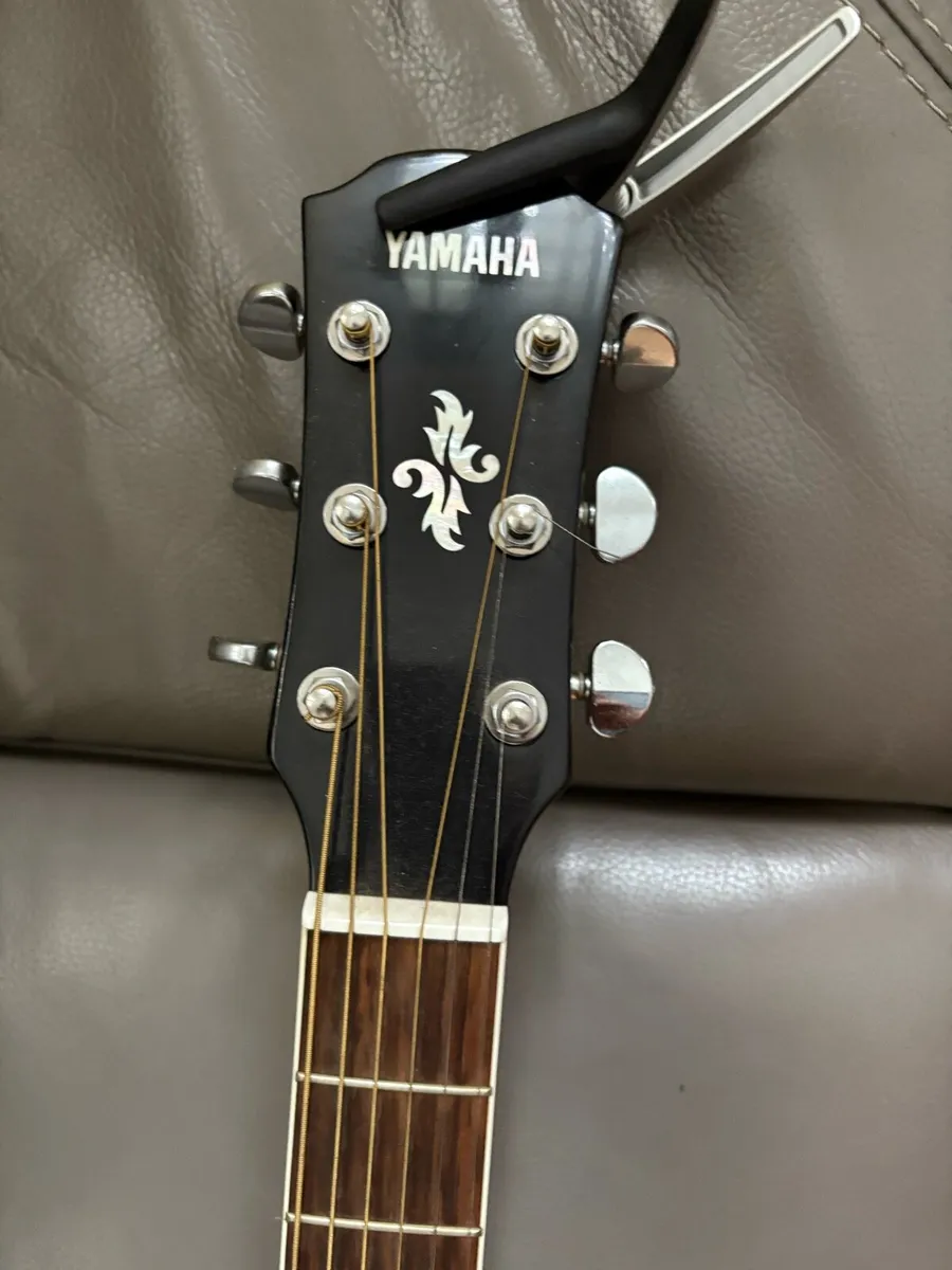 Guitar - Image 2