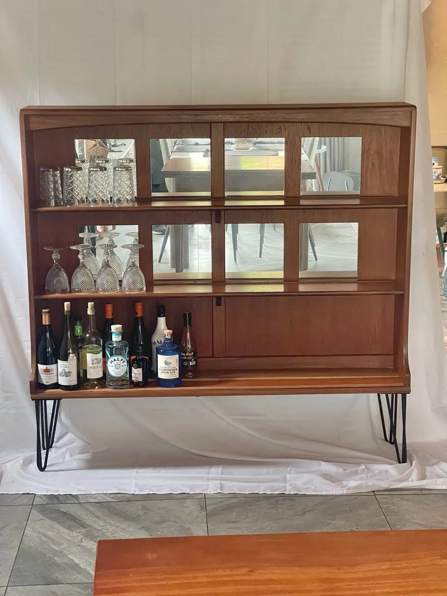 Mid century G plan drinks & display - Image 1