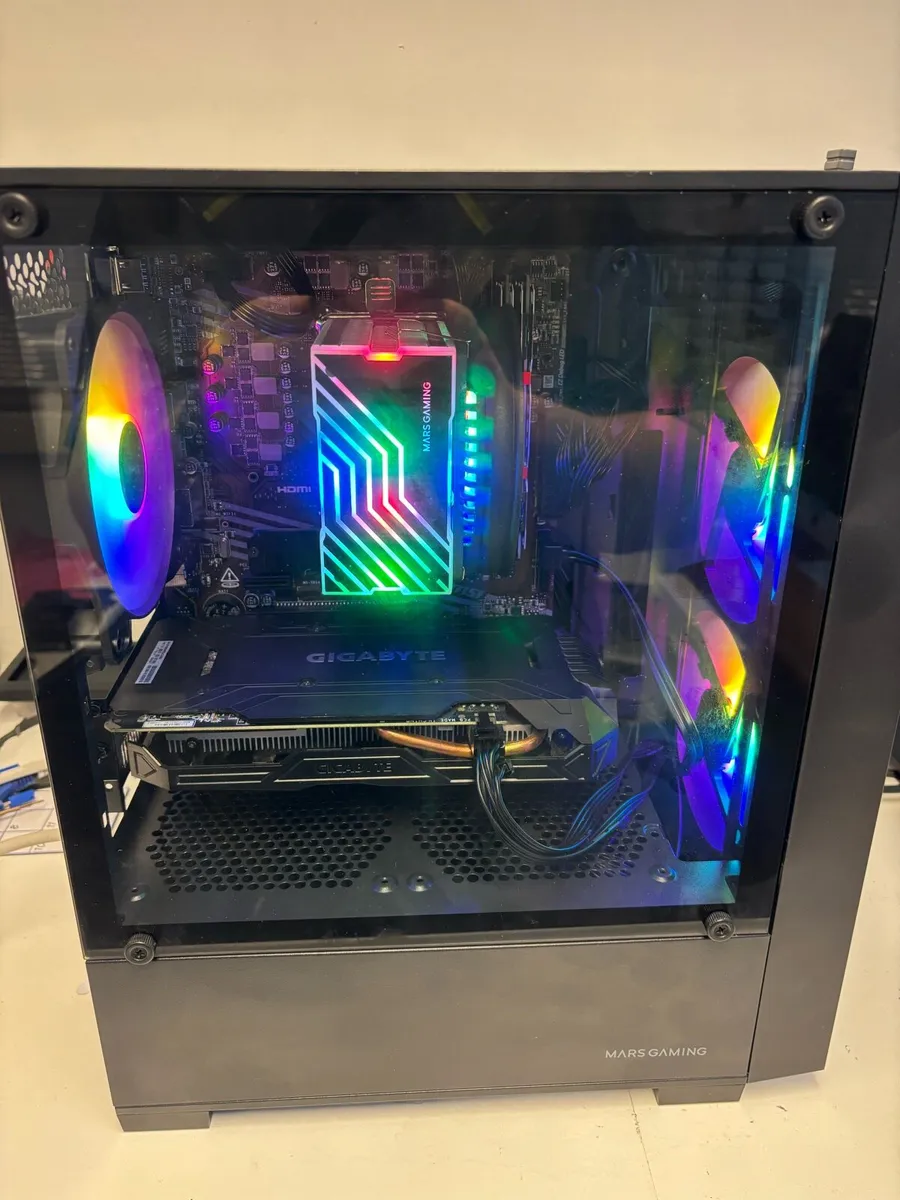 Graphics card - Image 1