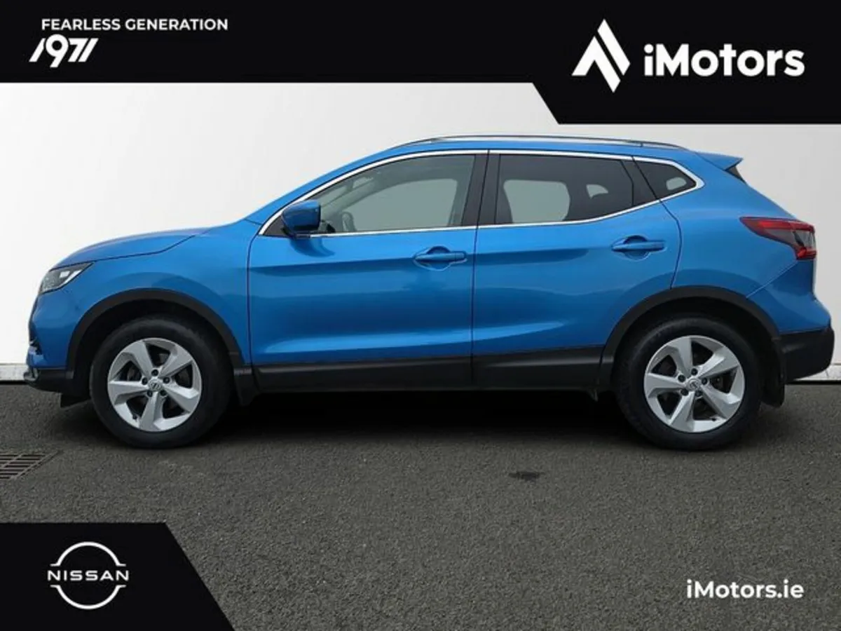 Nissan Qashqai 1.5 SV 18 4DR - Image 3