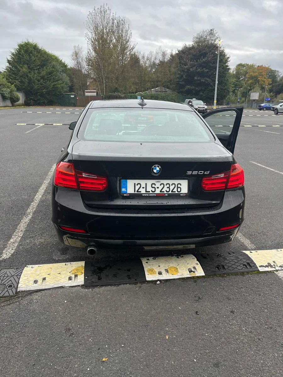 Bmw 320d saloon 2L Diesel - Image 2