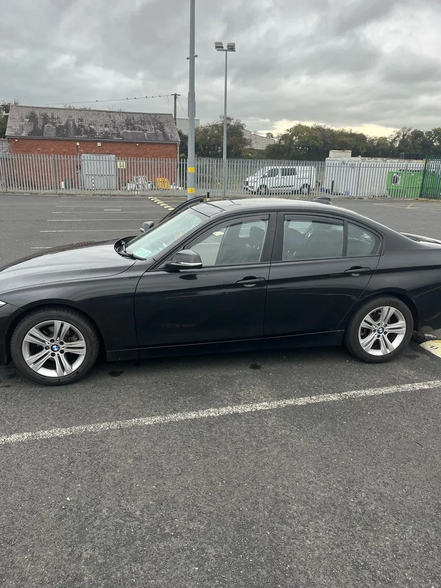 Bmw 320d saloon 2L Diesel - Image 4