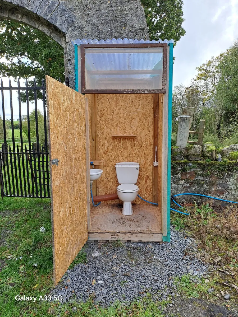 Site toilet - Image 3