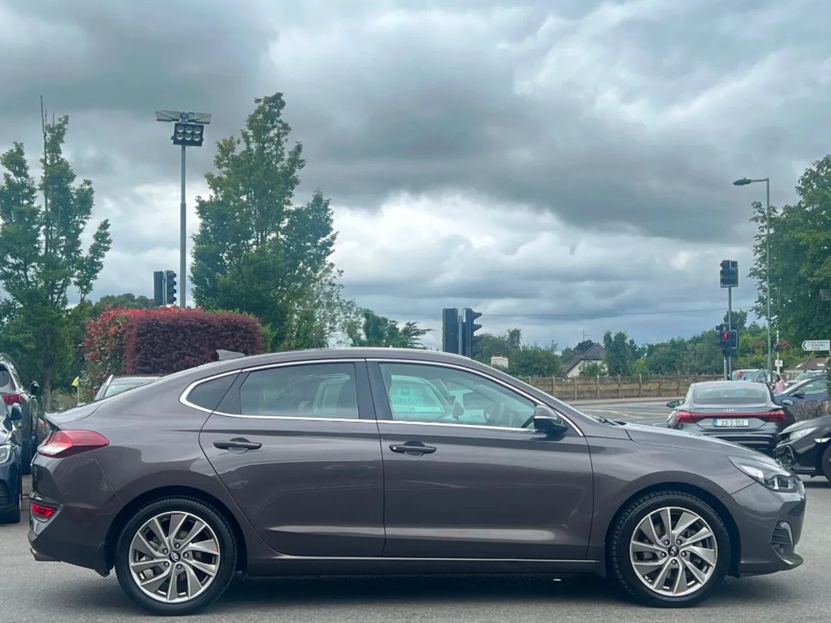 Hyundai i30 i 30 FASTBACK 1.0 *LOW KMS* - Image 4