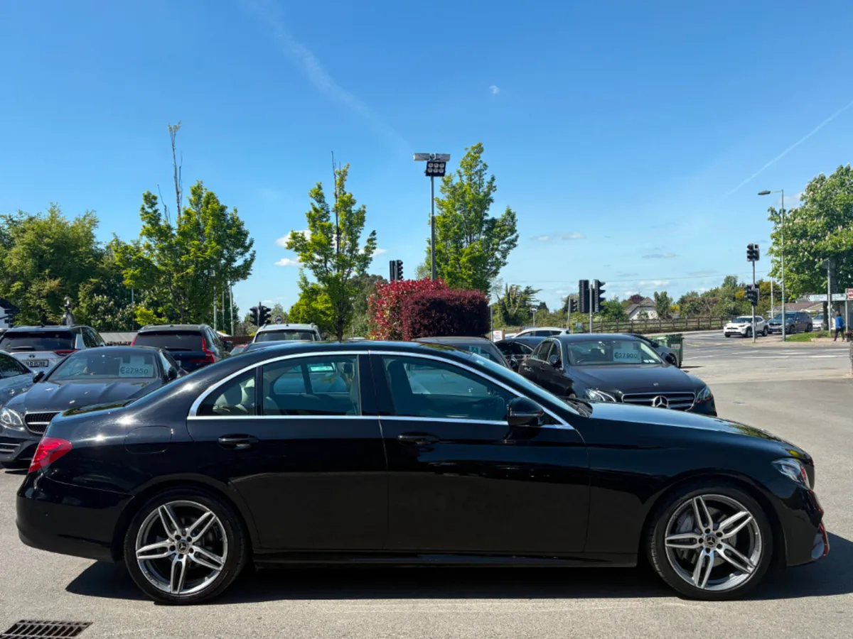 Mercedes-Benz E-Class E200D AMG LINE A/T - Image 4