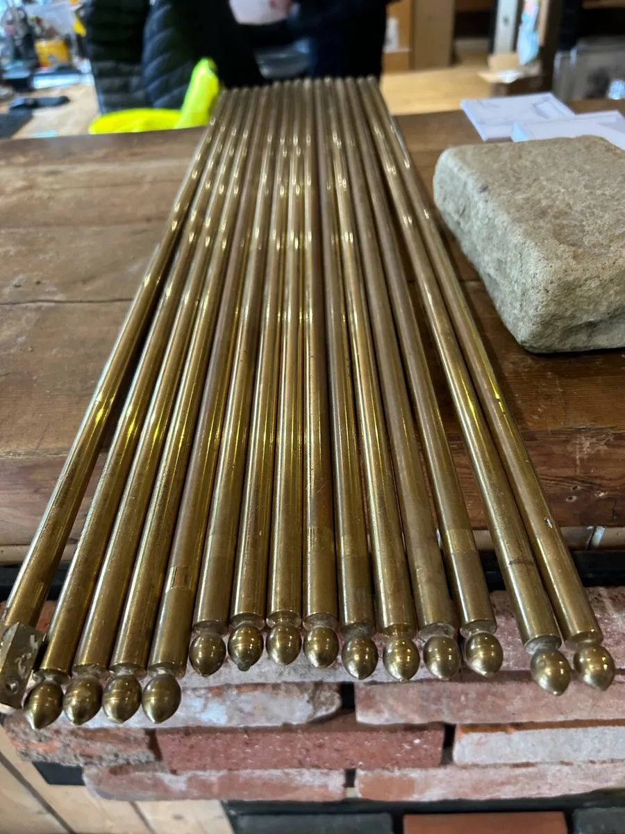 15 Solid brass stair rods with fittings - Image 1