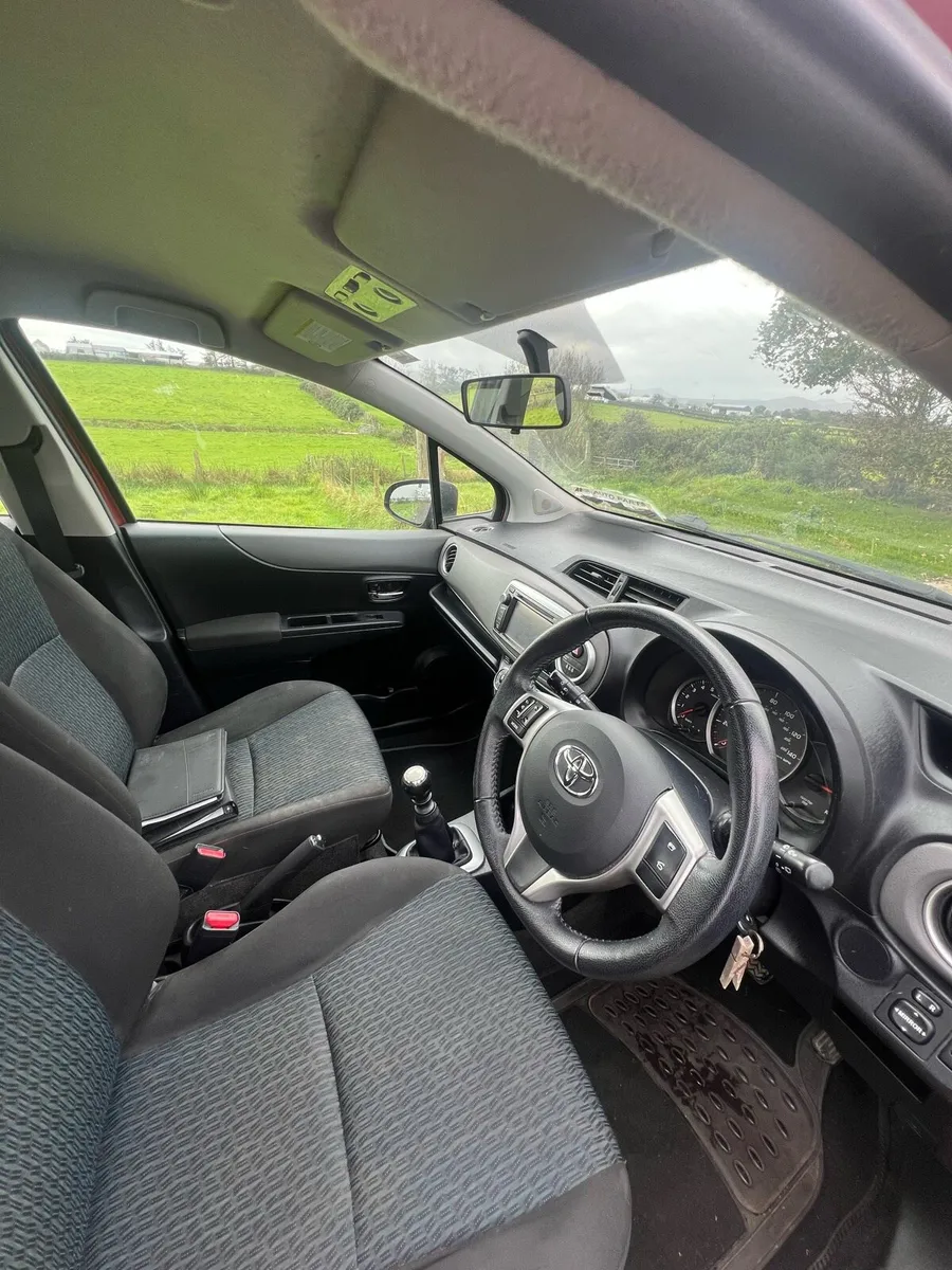 Toyota Yaris - Image 4