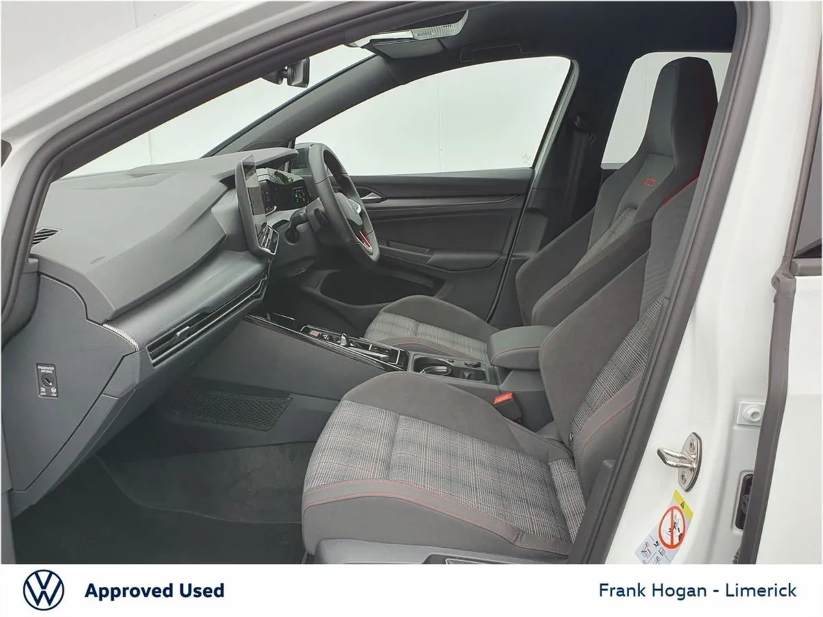Volkswagen Golf Outstanding 252-GOLF GTI 2.0 TSI - Image 4
