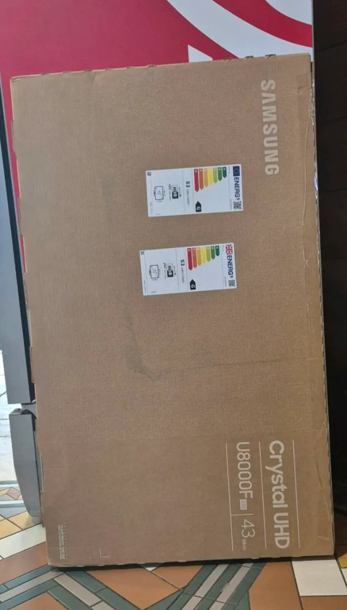 SAMSUNG 43" SMART TV - Image 1