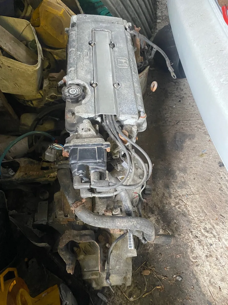 B18C Type R Engine - Image 2