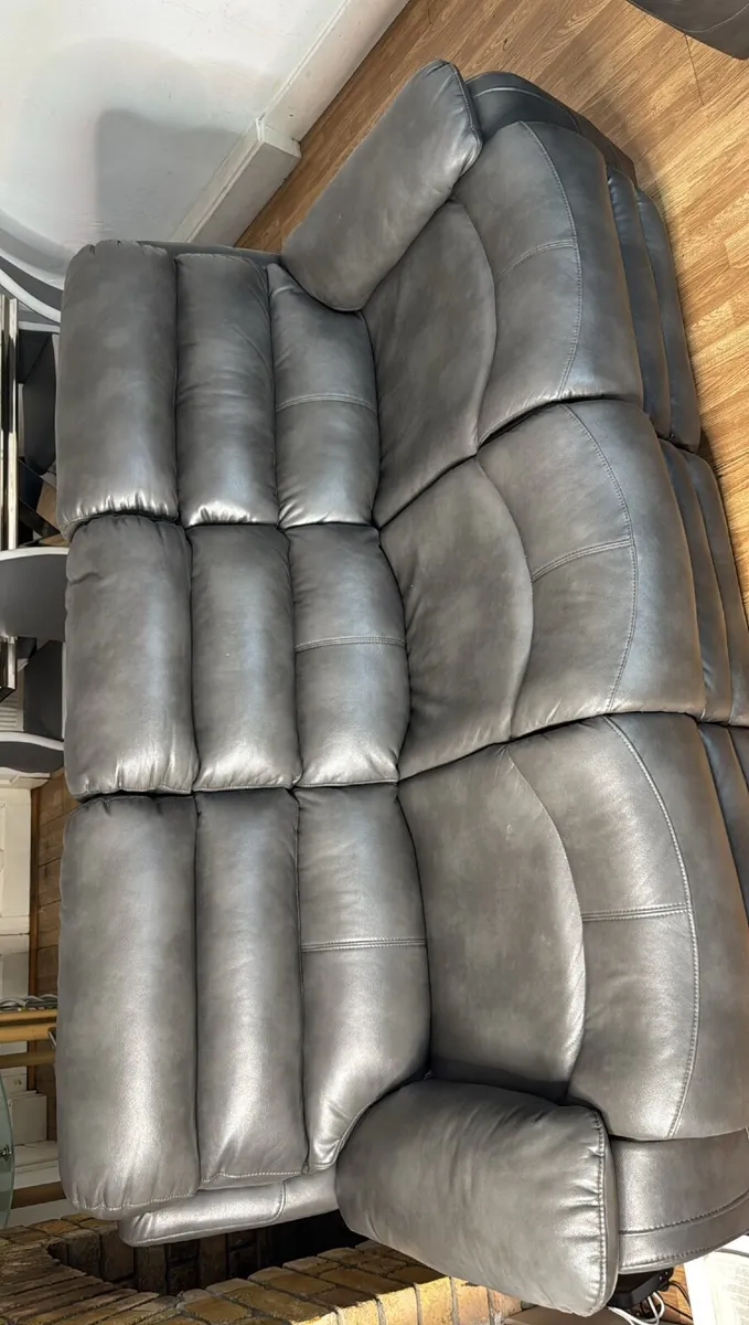 Sofa - Image 3