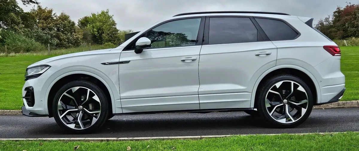 Volkswagen Touareg 2019 - Image 2