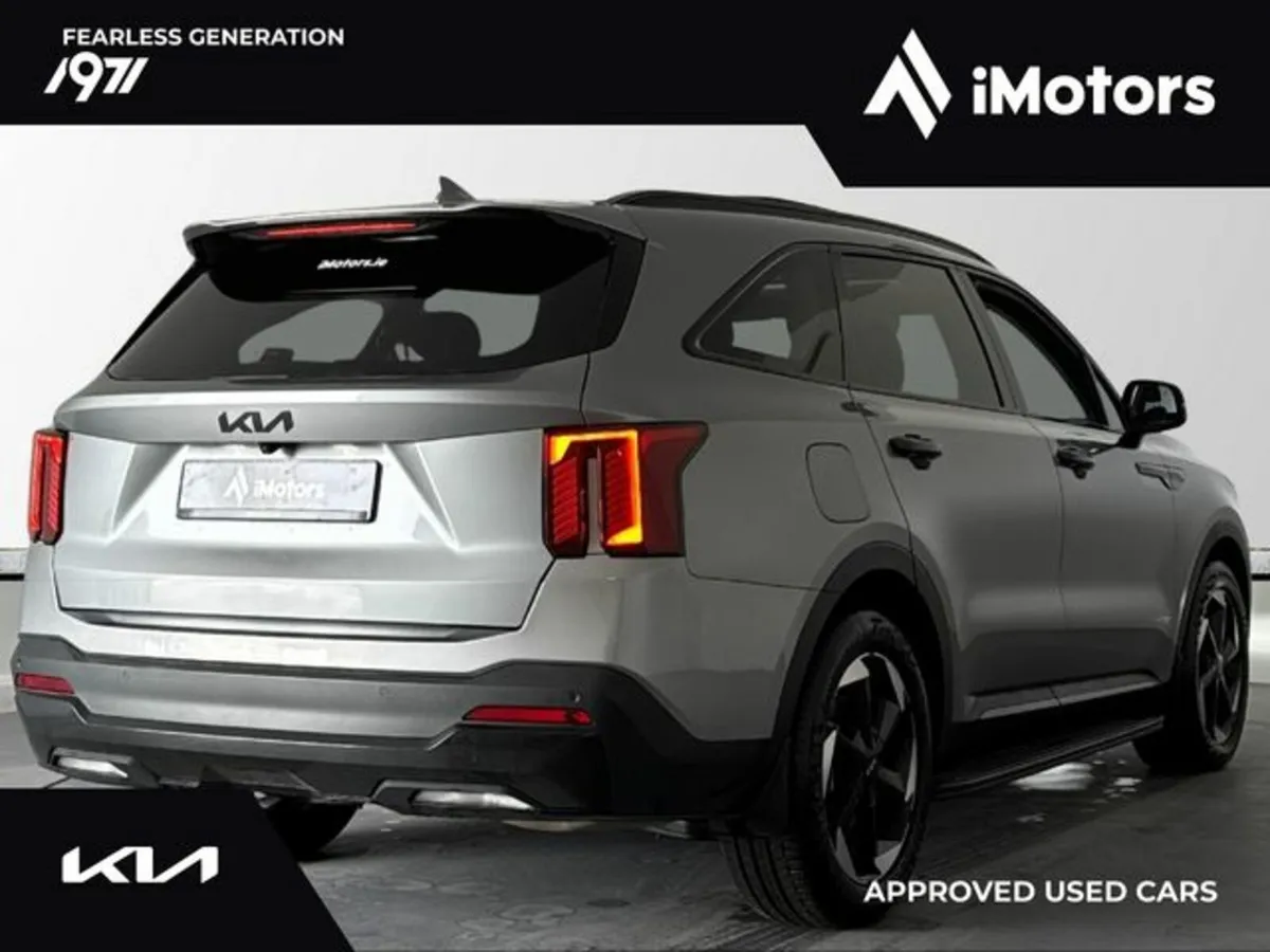 Kia Sorento Black Edition Styling PHEV PE 7 Seater - Image 3
