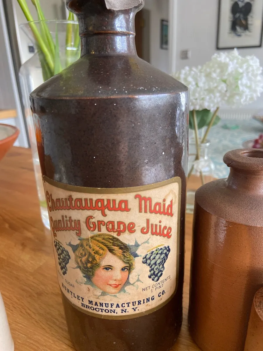Vintage stone & glass bottles - Image 3
